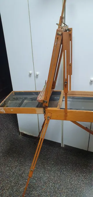 Caballete de pintar plegable antiguo