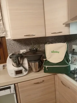 Bimby TM5 con 2 boccali, Varoma e borsa