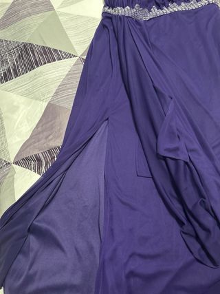 Vestido morado largo de fiesta