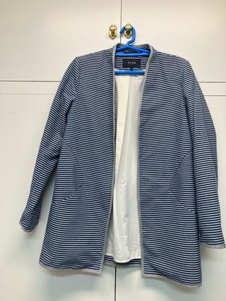 Americana larga VILA rayas azul y gris