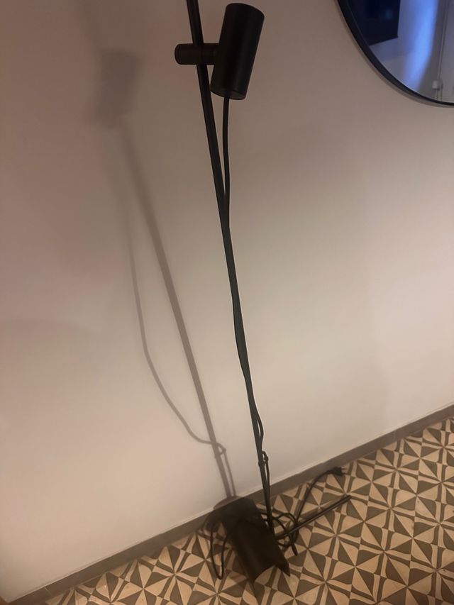 Base lampada in metallo nero