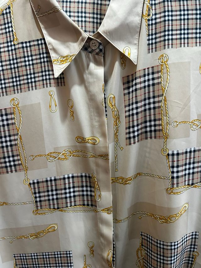 Camisa Burberry Lujo  Producto original seda