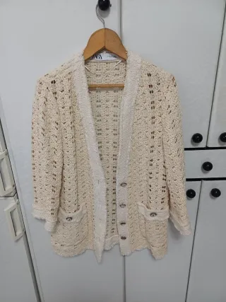 Chaqueta larga Zara cruda