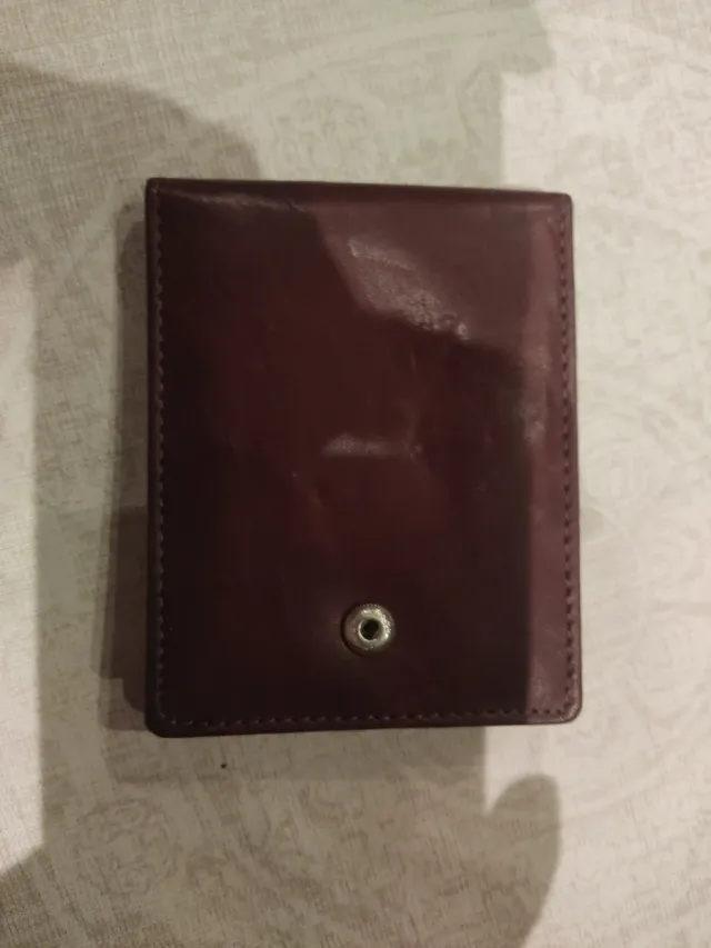 Billetera de piel hecha a mano