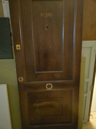 Puerta blindada seguridad madera