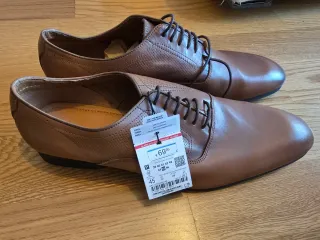 Zapatos vestir Zara marrones nuevos Talla 45