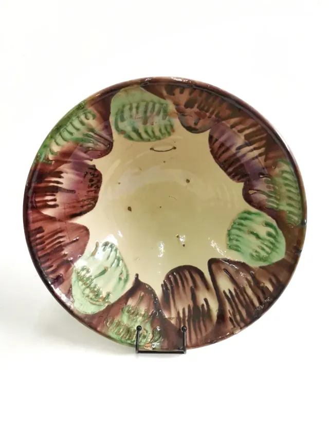 Gran lebrillo antiguo de Nijar con bonito diseño.