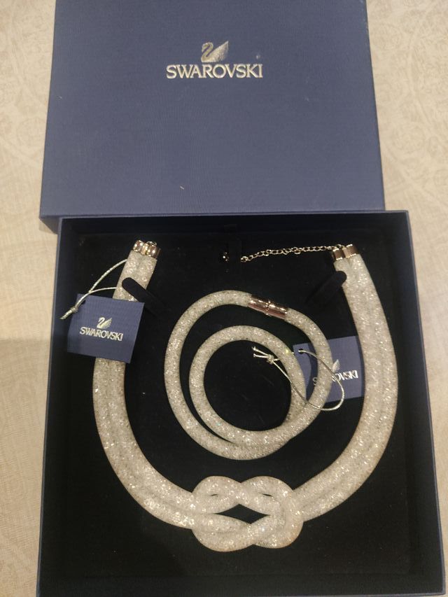 Conjunto Collar y Pulsera Swarovski
