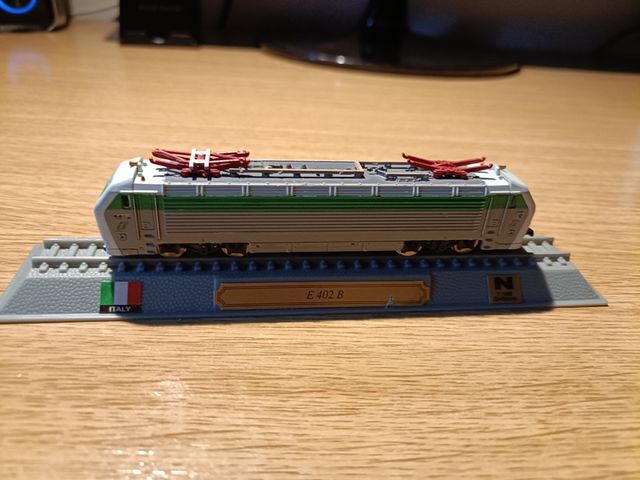 Lotto 2 Locomotrici italiane sc.N 1:160 statiche