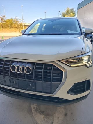Audi Q3  45 TFSIe busines 2022 automatico