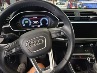 Audi Q3  45 TFSIe busines 2022 automatico