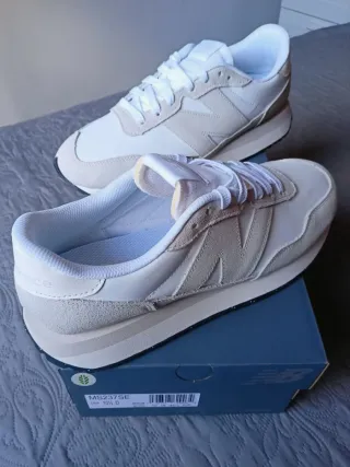 Zapatillas New Balance 237 talla 44.5 blanco/crudo