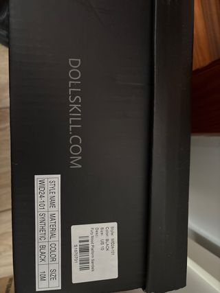 Zapatos de plataforma con tachuelas talla US 10