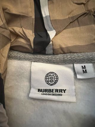 Chaqueta Burberry con Capucha