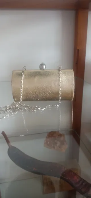 Bolso de fiesta dorado