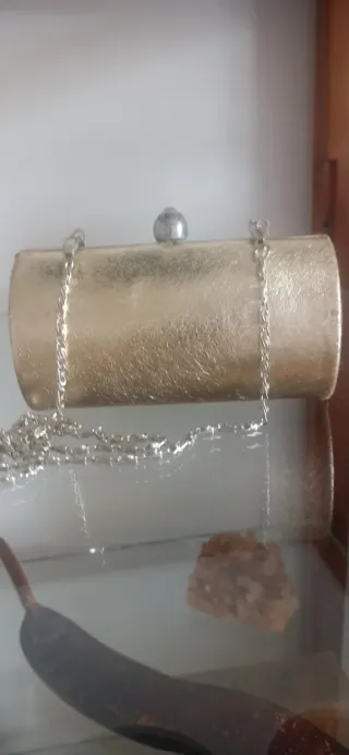 Bolso de fiesta dorado