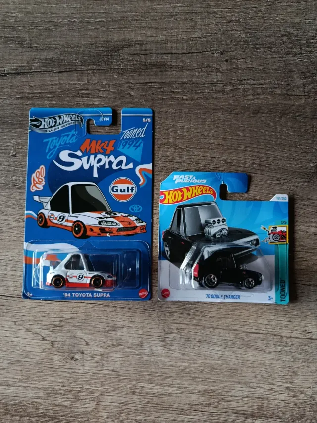 Pack 2 Hot Wheels: Supra e Dodge Fast and Furious