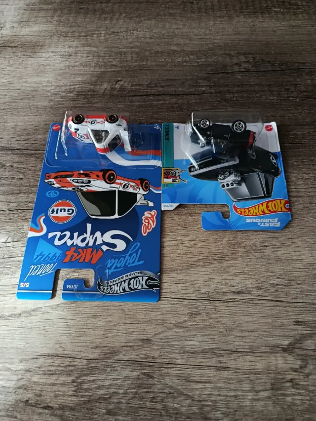 Pack 2 Hot Wheels: Supra e Dodge Fast and Furious