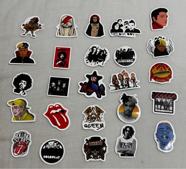 Pack 50 Pegatinas Rock Artistas Variados