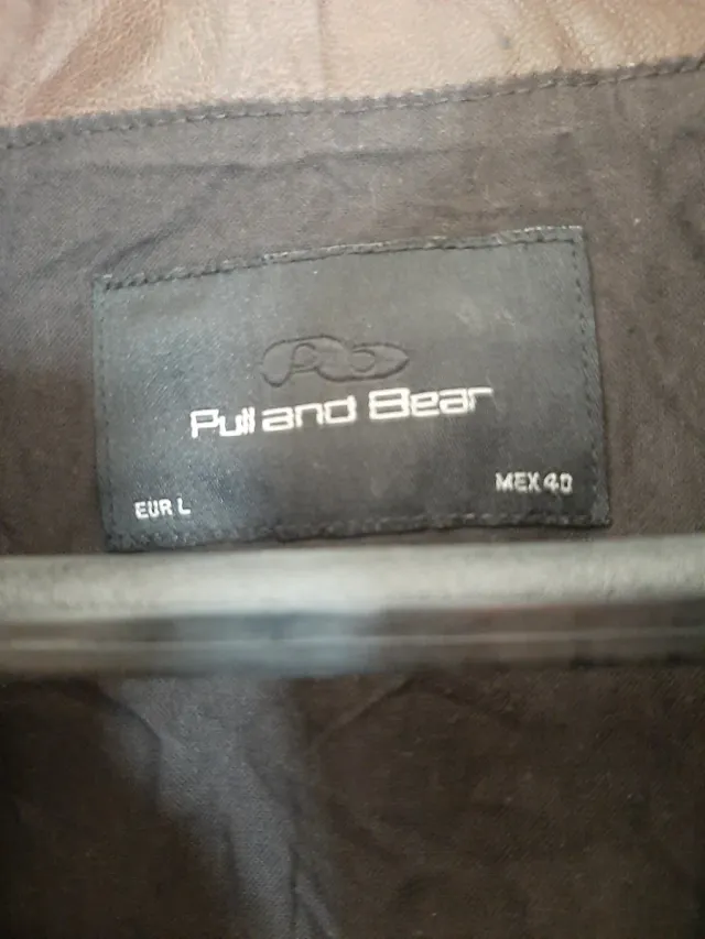 Chaqueta de cuero marrón