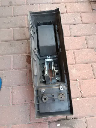 Consola Nissan Terrano I tunel Central