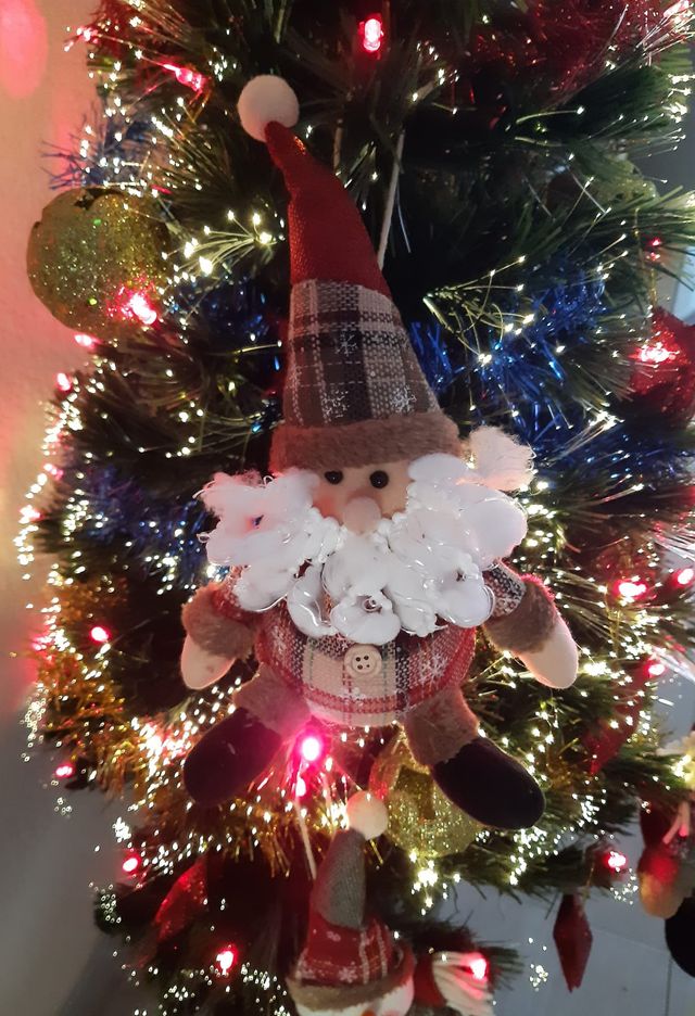 OFFERTA. Decorazioni per Natale. Trenini colorati + Bambole.