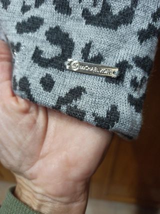 Bufanda cuello Michael Kors estampado leopardo