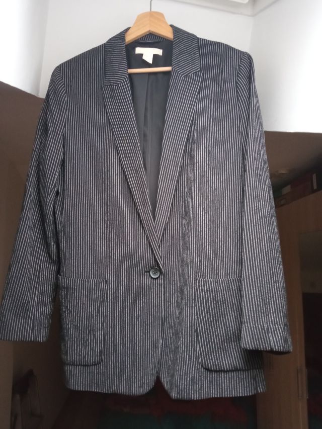 Americana de mujer a rayas blancas y negras T40