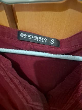 Camisa roja manga larga