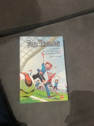 5 libros de la saga de los futbolisimos.