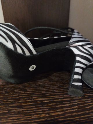 Zapatos de baile cebra