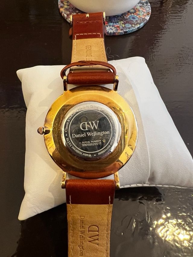 Reloj Daniel Wellington Dorado y Marrón