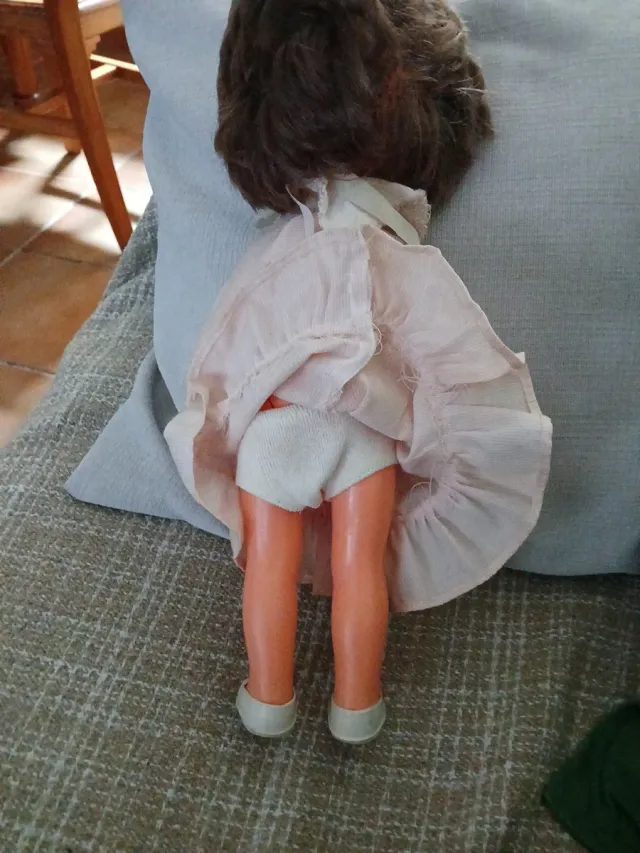 Muñeca vintage rosa