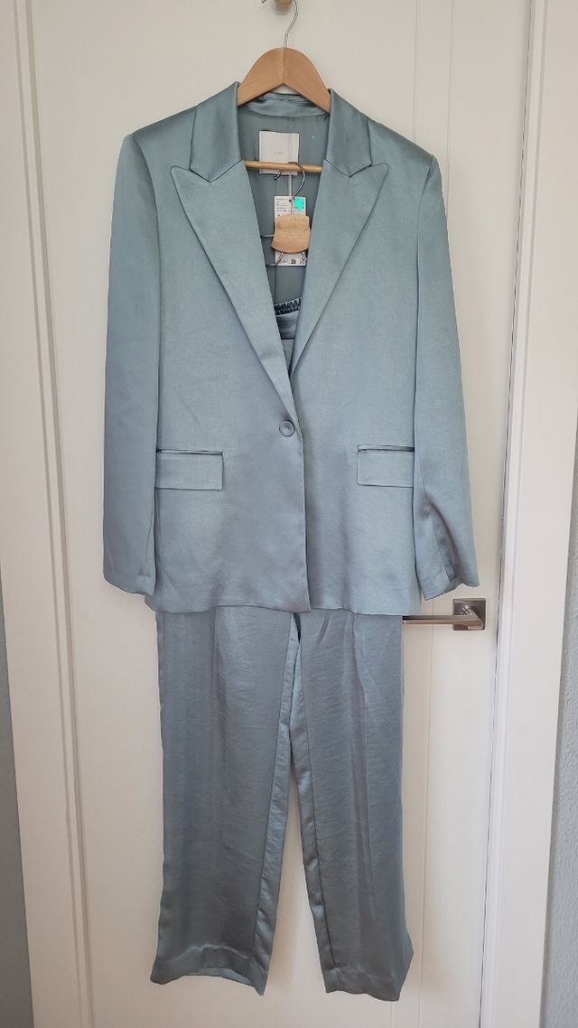 Conjunto Blazer y pantalón Mango Talla M Verde Azu
