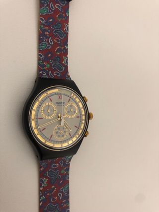 Swatch Chrono con cinturino fantasia