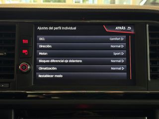 Seat Leon CUPRA 2.0TSI 290CV DSG-7.- " NACIONAL ".- " 1 SOLO PROPIETARIO ".- " REVISIONES Y MANTENIMIENTOS EN SERVICIO OFICIAL ".- " AUTOMÁTICO ".- " SOLO 67.976KM ".-