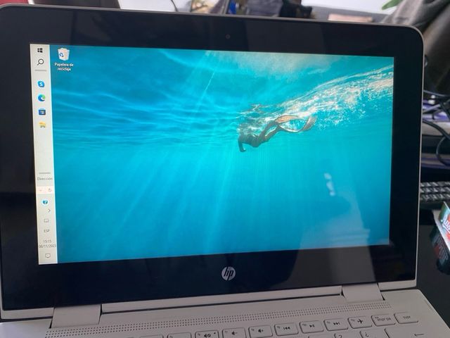 HP 2 en 1 Portátil Plata/Blanco