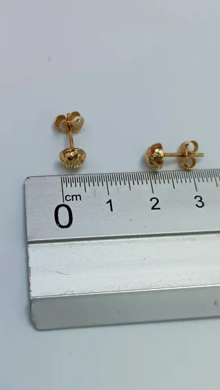 Pendientes de oro de 18kt.