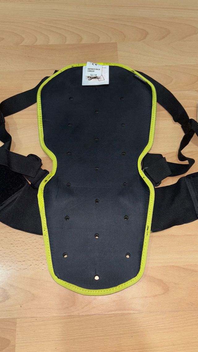 Espaldera Motos/Esquí/Patinetes A ESTRENAR