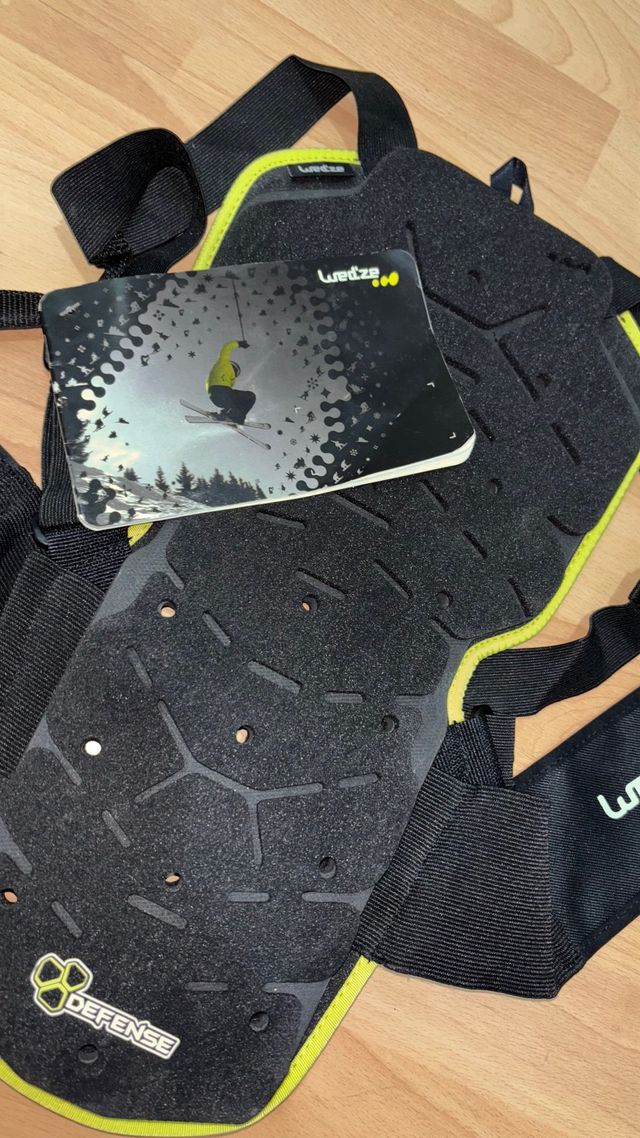 Espaldera Motos/Esquí/Patinetes A ESTRENAR