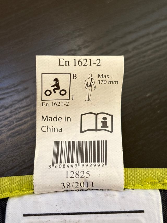 Espaldera Motos/Esquí/Patinetes A ESTRENAR