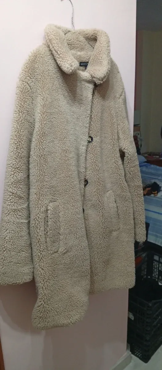 Chaquetón ovejita beige