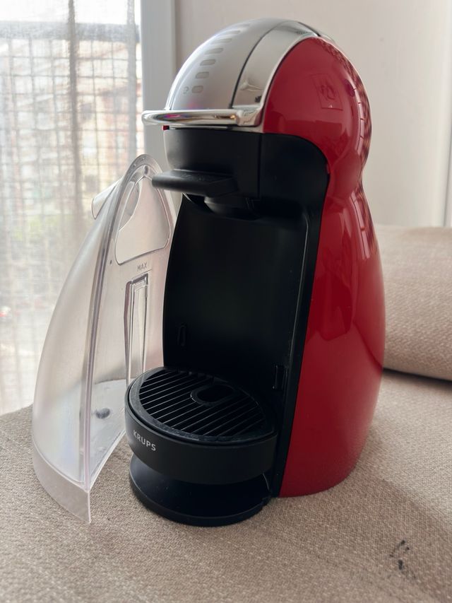 Cafetera Nescafé Dolce Gusto Roja