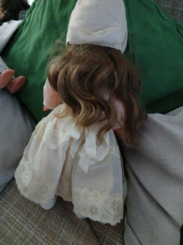 Muñeca antigua comunión vestido encaje