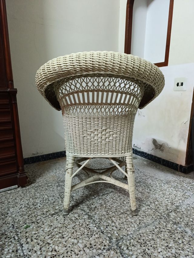 Conjunto Sillón de mimbre beige