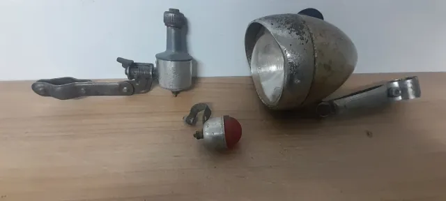 Set di luci per bicicletta classica con aste