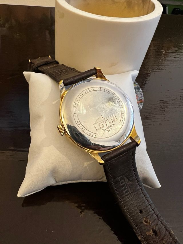Reloj Lotus Dorado y Marrón de colección