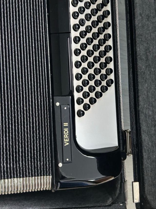 Acordeón Hohner Verdi II