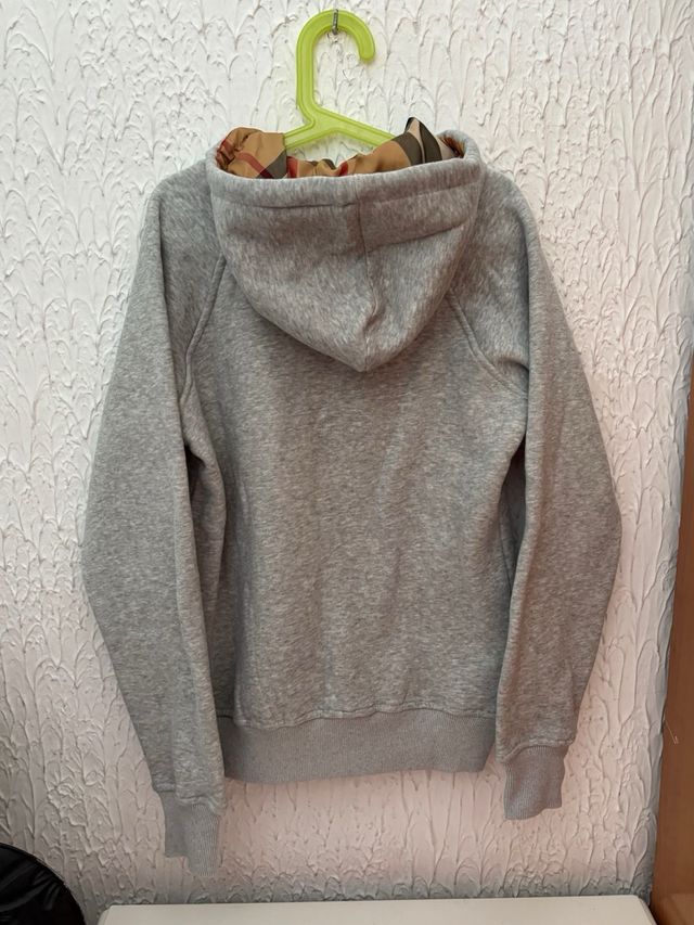 Chaqueta Burberry Gris y Beige