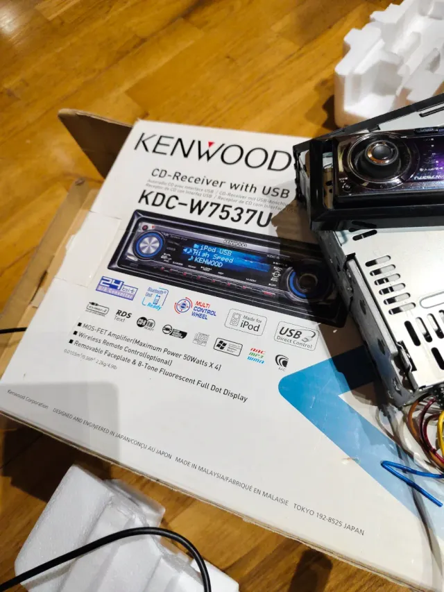 Autorradio Kenwood KDC-W7537U con frontal extraíbl